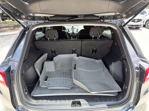 Used 2018 Chevrolet Equinox LT FWD image 25