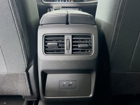 Used 2023 Nissan Rogue SV image 24