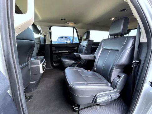 Used 2024 Ford Expedition Max XLT image 21
