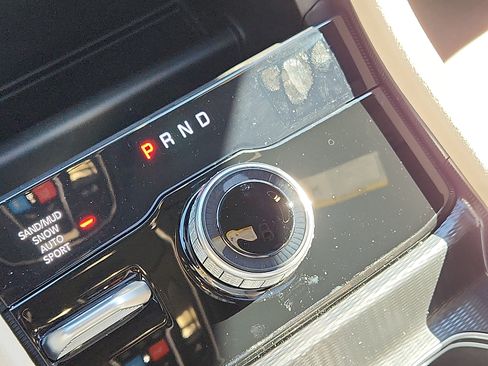 New 2025 Jeep Grand Cherokee Limited image 11