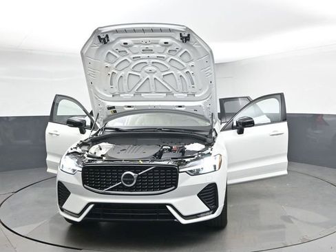 Used 2023 Volvo XC60 B5 Plus w/ Climate Package image 52