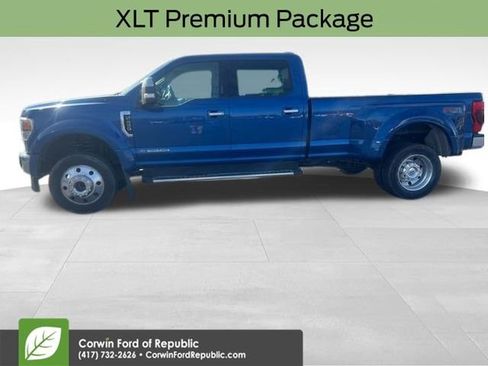 Used 2022 Ford F450 XLT w/ XLT Premium Package image 4