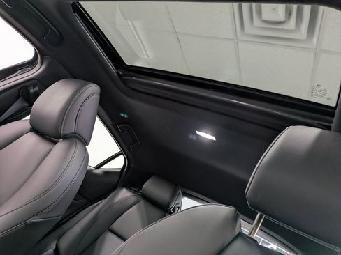 Certified 2025 MAZDA MAZDA3 s image 21