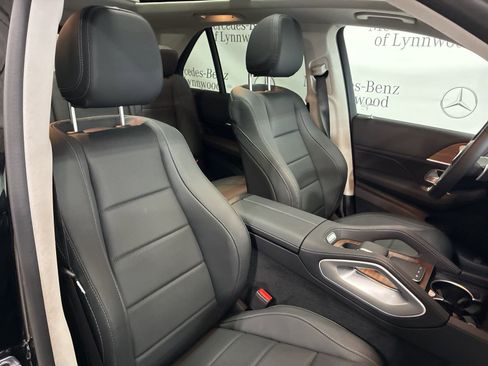 New 2026 Mercedes-Benz GLE 450 4MATIC image 17
