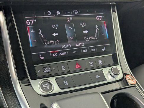 Used 2025 Audi Q7 3.0T Premium Plus image 20