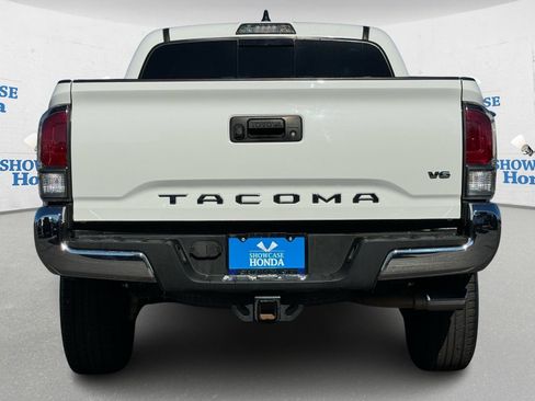 Used 2020 Toyota Tacoma TRD Off-Road image 6