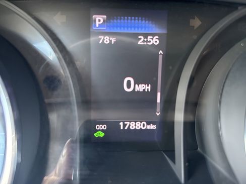 Used 2019 Toyota Camry LE FWD image 24