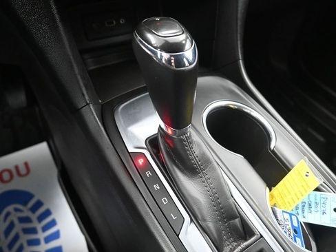 Used 2019 Chevrolet Equinox LT image 21