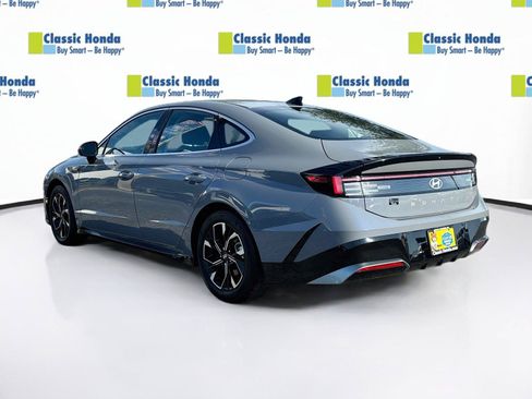 Used 2025 Hyundai Sonata SEL FWD image 5