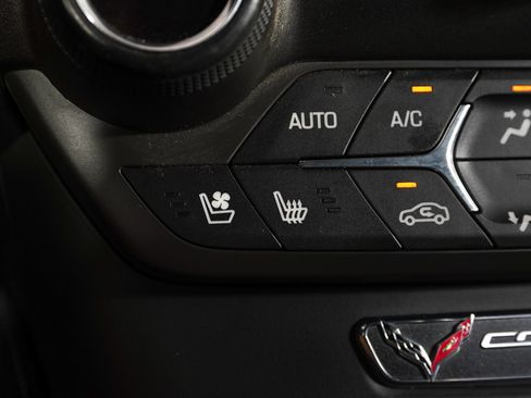 Used 2019 Chevrolet Corvette Stingray Convertible w/ 3LT Preferred Equipment Group RWD image 23