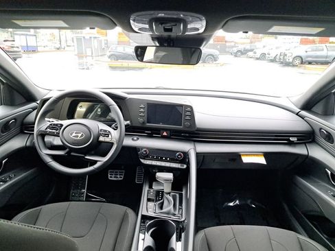New 2026 Hyundai Elantra SEL Sport Premium FWD image 18