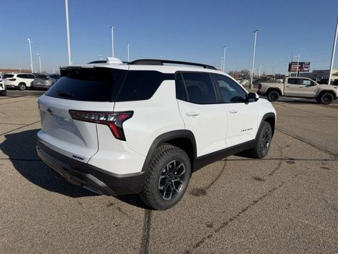 New 2026 Chevrolet Equinox ACTIV image 3