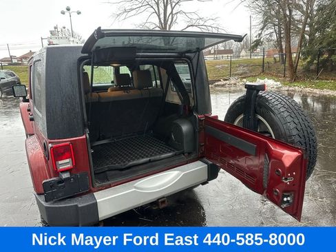 Used 2010 Jeep Wrangler Unlimited Sahara w/ Dual Top Group image 15