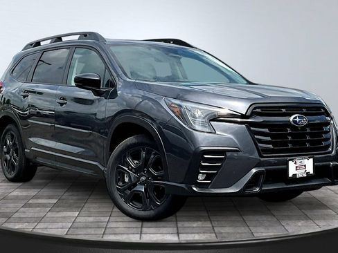 Certified 2025 Subaru Ascent Bronze Edition w/ Popular Package #2 AWD/4WD image 3