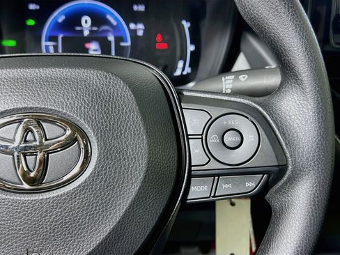 Used 2026 Toyota Corolla LE FWD image 19