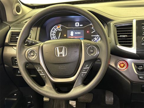 Used 2017 Honda Pilot LX image 13