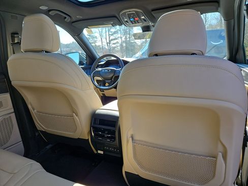 New 2026 Jeep Grand Cherokee Limited image 18