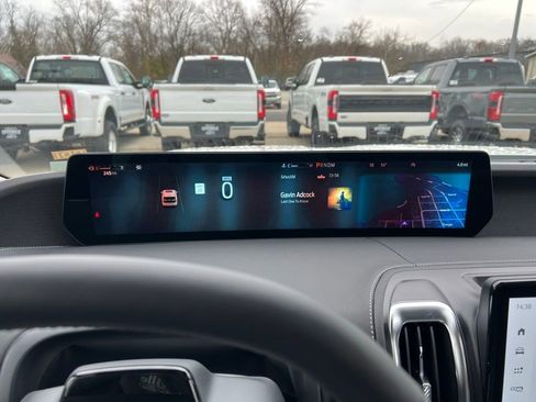 New 2025 Ford Expedition Max Platinum w/ Driver's Package image 35