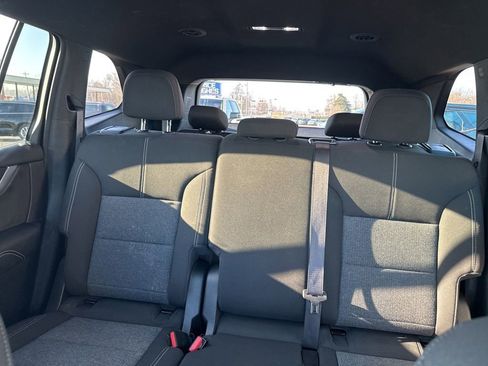Used 2025 GMC Acadia Elevation FWD image 26