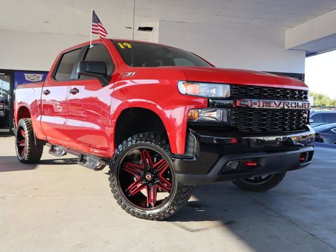 Used 2019 Chevrolet Silverado 1500 Custom Trail Boss image 3