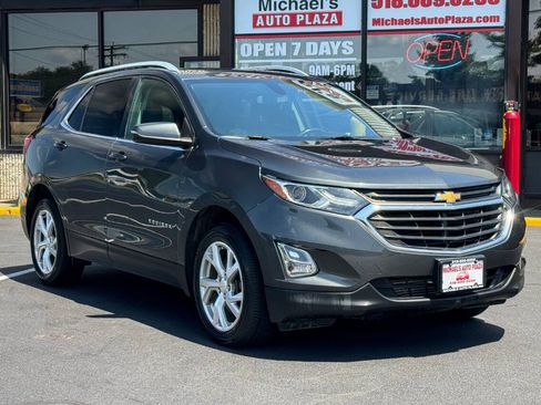 Used 2018 Chevrolet Equinox LT w/ Sun & Infotainment Package AWD/4WD image 1
