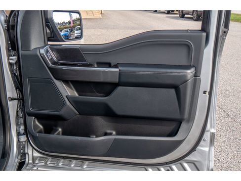 Used 2022 Ford F150 XLT w/ Equipment Group 302A High image 15