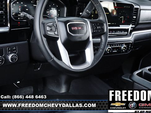 Used 2025 GMC Sierra 1500 SLT image 22