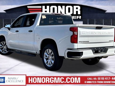 Used 2023 Chevrolet Silverado 1500 Custom image 4