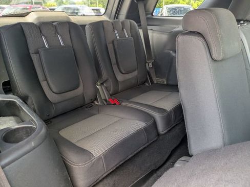 Used 2018 Ford Explorer XLT FWD image 34