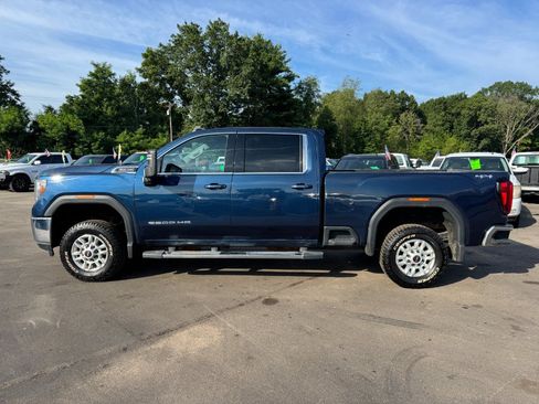 Used 2020 GMC Sierra 2500 SLE w/ SLE Convenience Package AWD/4WD image 2