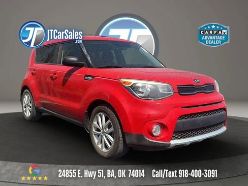 Used 2017 Kia Soul + image 1