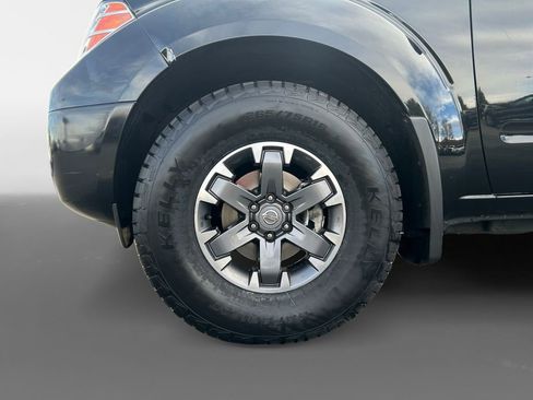 Used 2021 Nissan Frontier PRO-4X w/ Pro-4x Utility Package image 15