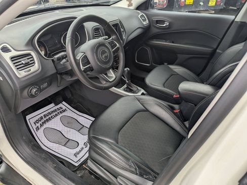 Used 2021 Jeep Compass Latitude FWD image 13