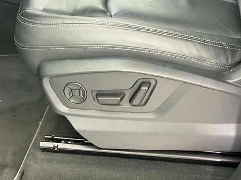 Used 2025 Audi Q7 3.0T Premium Plus image 14