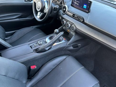 Used 2024 MAZDA MX-5 Miata RF Grand Touring w/ Weather Package image 17