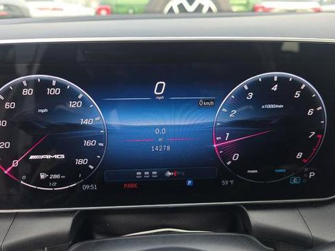 Used 2025 Mercedes-Benz GLC 43 AMG 4MATIC image 8