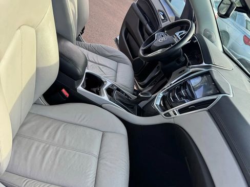 Used 2013 Cadillac SRX FWD image 10