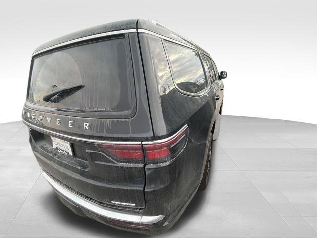Used 2024 Jeep Wagoneer Series II w/ Flexible Seating Group AWD/4WD image 23