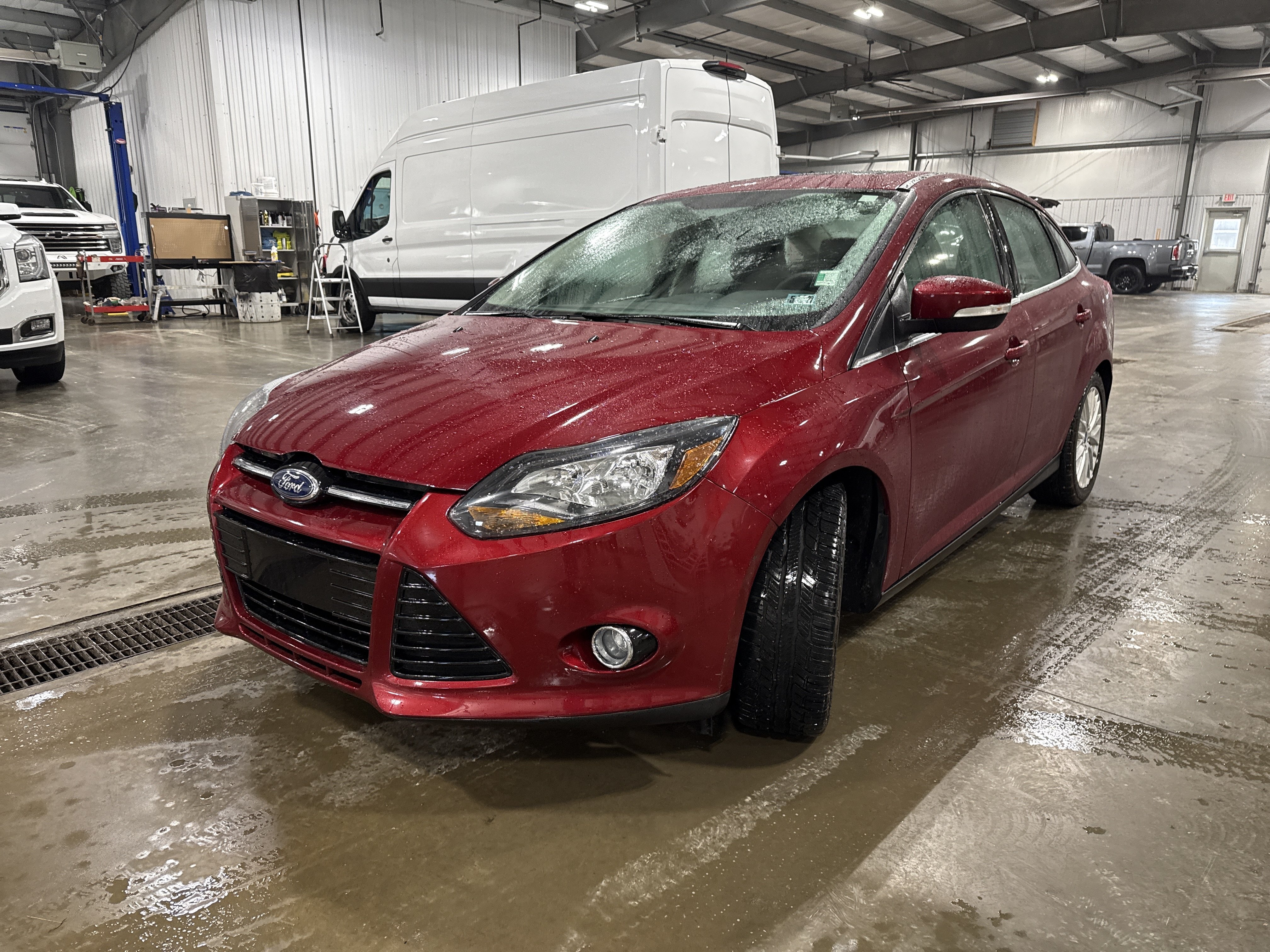 Used 2013 Ford Focus Titanium FWD image 6