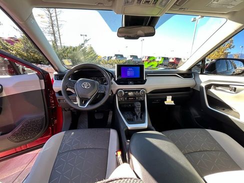 Used 2025 Toyota RAV4 XLE w/ Convenience Package image 12