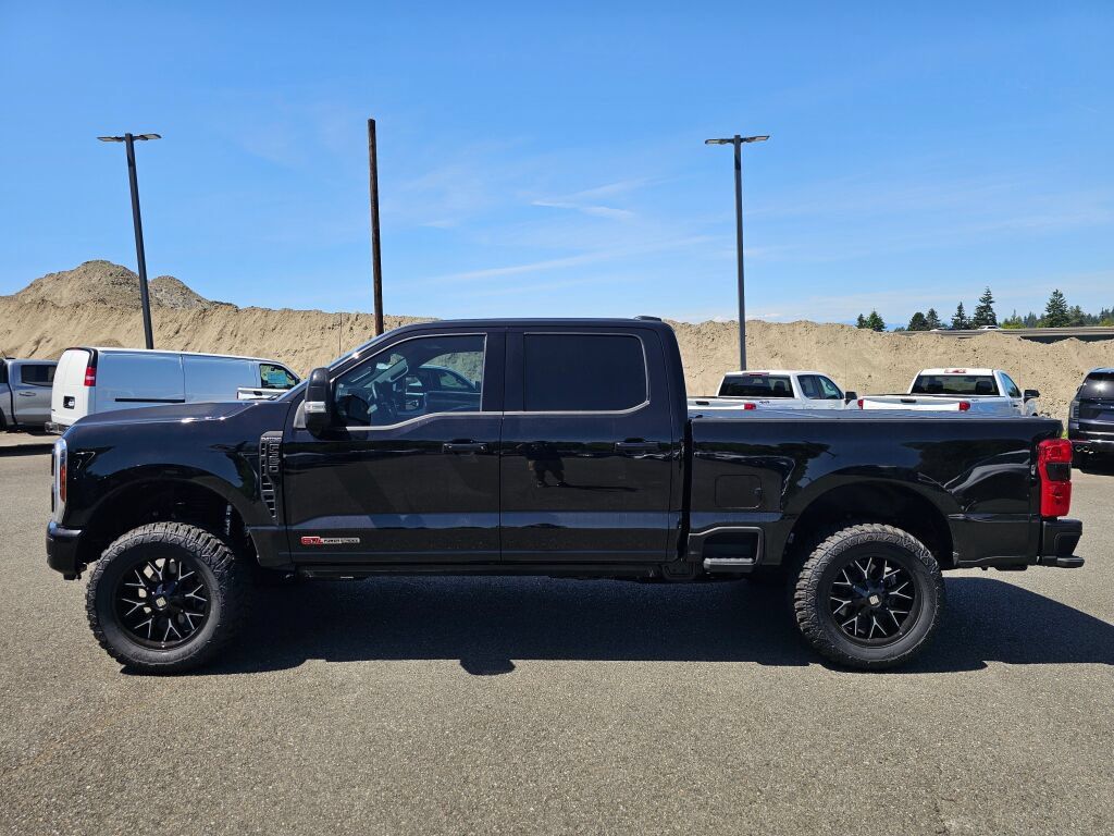 Used 2026 Ford F350 Platinum AWD/4WD image 8