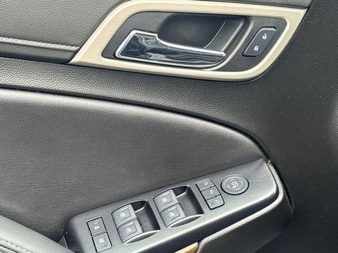 Used 2019 GMC Yukon Denali w/ Open Road Package image 26