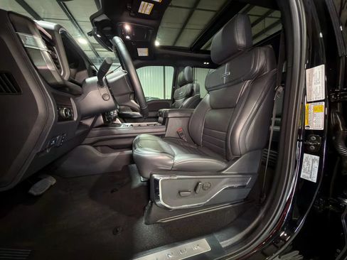 Used 2026 Ford F350 Platinum AWD/4WD image 15