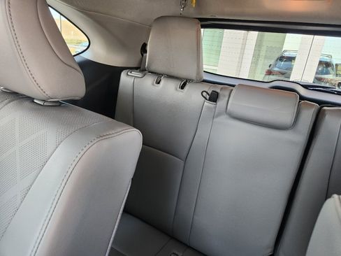 Used 2025 Toyota Highlander Platinum AWD/4WD image 24