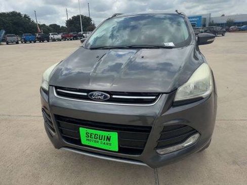 Used 2016 Ford Escape Titanium FWD image 3