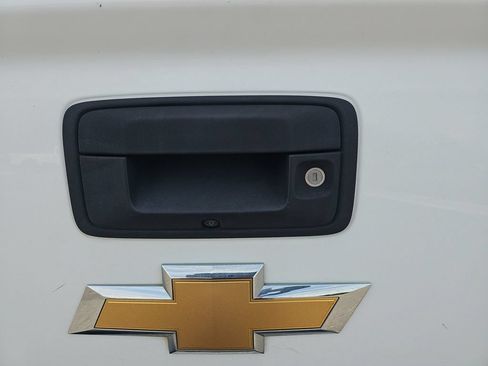 Used 2016 Chevrolet Colorado W/T RWD image 30