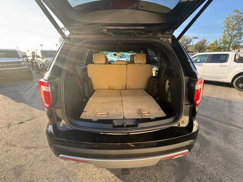 Used 2016 Ford Explorer XLT w/ Equipment Group 202A image 25