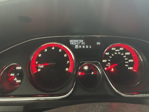 Used 2016 GMC Acadia SLT AWD/4WD image 23