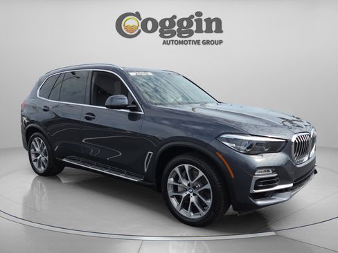 Used 2019 BMW X5 xDrive50i w/ Parking Assistance Package image 8