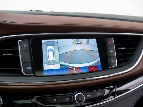 Used 2019 Buick Enclave Avenir w/ Avenir Technology Package image 27